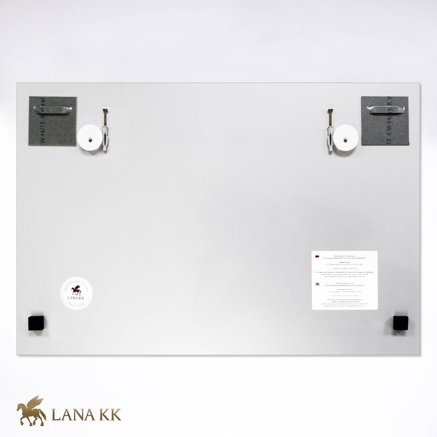 Echtglas Wandbild - Weltkarte Schwarz & Weiß - hell - WELTKARTEN24